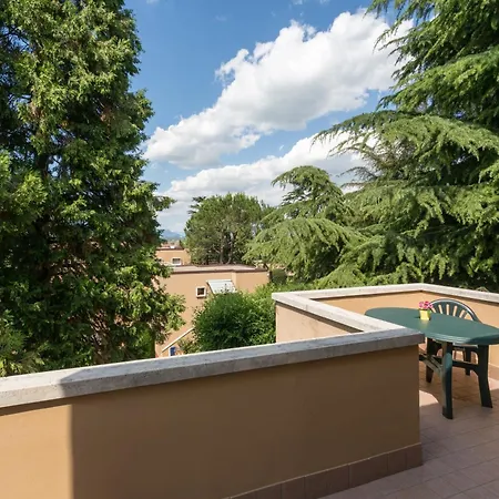 Massimiliano Apartment *